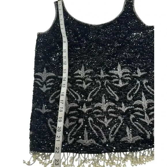 Hand Full Fashioned Gorgeous Silver & Black Hand Beaded Wool Tank Zip Up Back
M - Picture 7 of 16